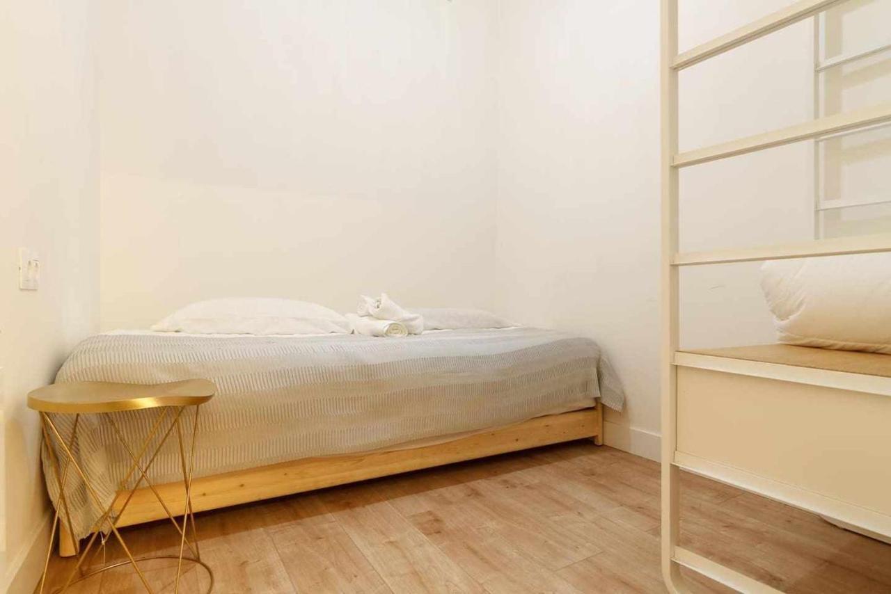 Vivienda Turistica Estilosa En La Zona Vieja Bilbao Exteriör bild