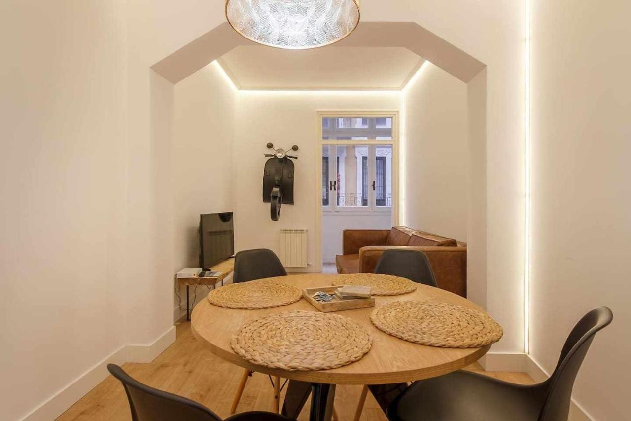 Vivienda Turistica Estilosa En La Zona Vieja Bilbao Exteriör bild